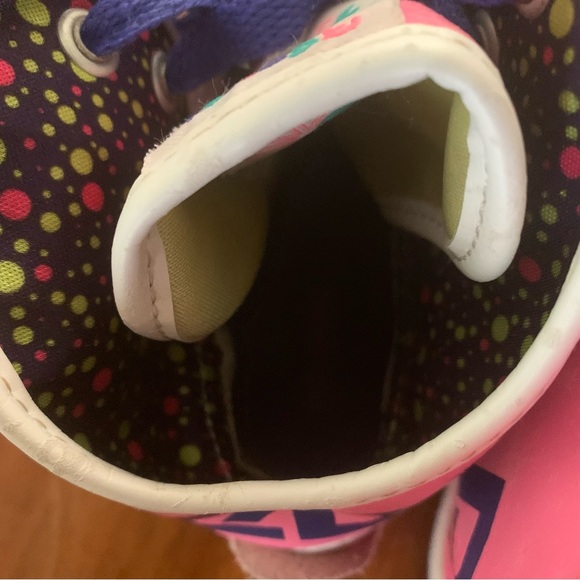 Ladies Reebok Classic Sneakers - Picture 6 of 11